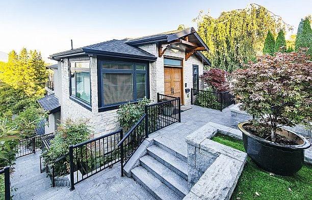 4578 Puget Drive Quilchena