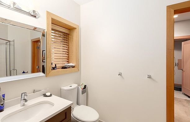 3230 W 31st Avenue MacKenzie Heights