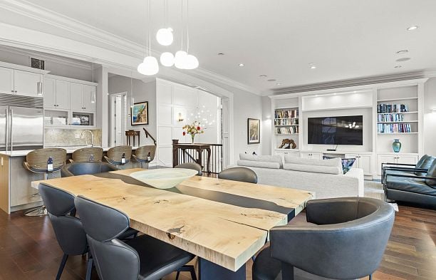 4578 Puget Drive Quilchena