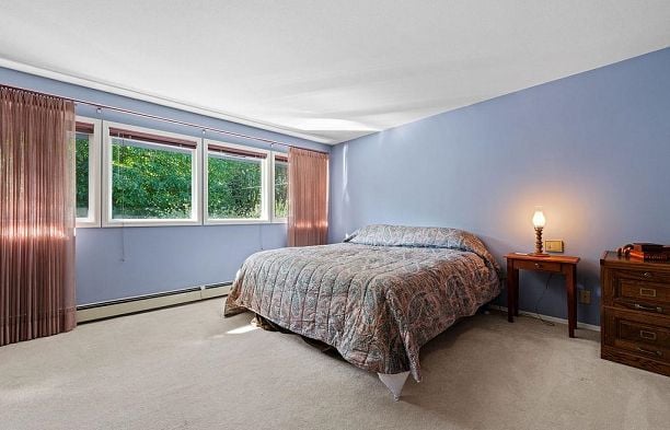 3126 W 35th Avenue MacKenzie Heights