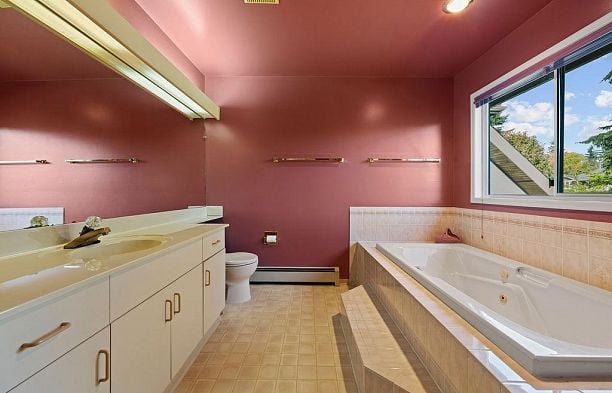 3126 W 35th Avenue MacKenzie Heights