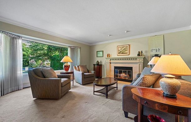 3126 W 35th Avenue MacKenzie Heights