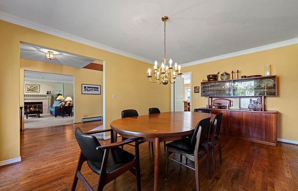 3126 W 35th Avenue MacKenzie Heights