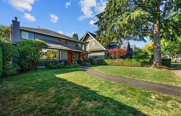 3126 W 35th Avenue MacKenzie Heights