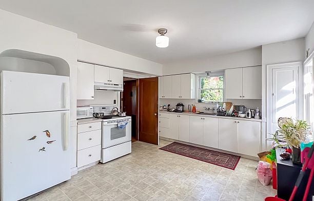 4786 Drummond Drive Point Grey