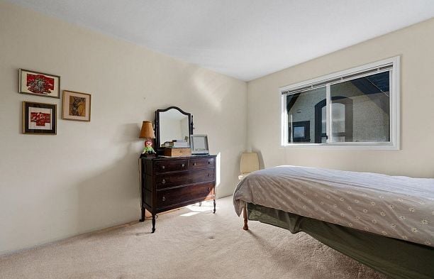 3126 W 35th Avenue MacKenzie Heights