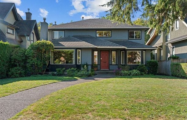 3126 W 35th Avenue MacKenzie Heights