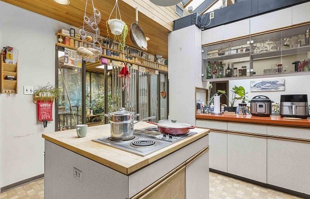 4564 W 11th Avenue Point Grey