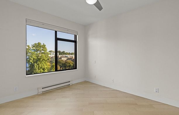 612 2228 Marstrand Avenue Kitsilano