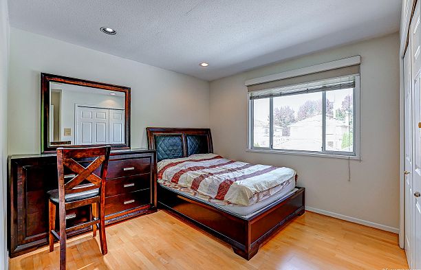 2403 W 20th Avenue Arbutus