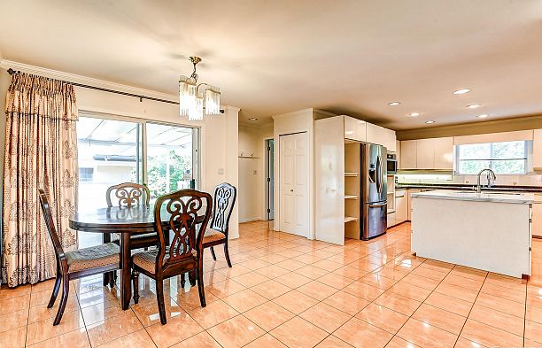 2403 W 20th Avenue Arbutus