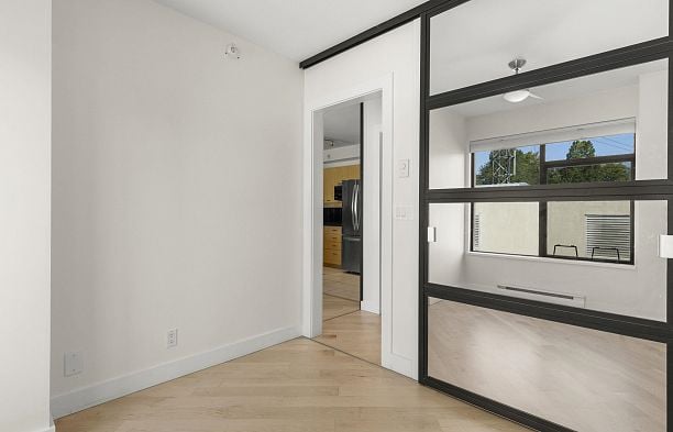612 2228 Marstrand Avenue Kitsilano