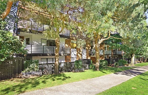 101 1933 W 5th Avenue Kitsilano