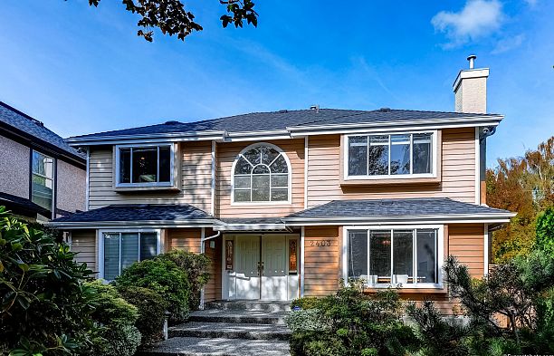 2403 W 20th Avenue Arbutus