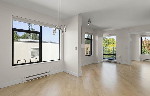 612 2228 Marstrand Avenue Kitsilano