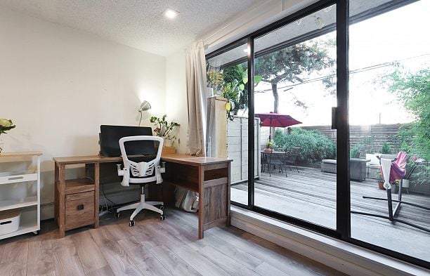 101 1933 W 5th Avenue Kitsilano