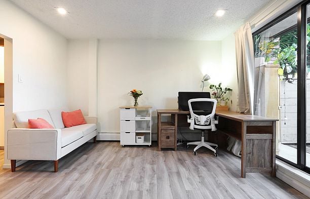 101 1933 W 5th Avenue Kitsilano