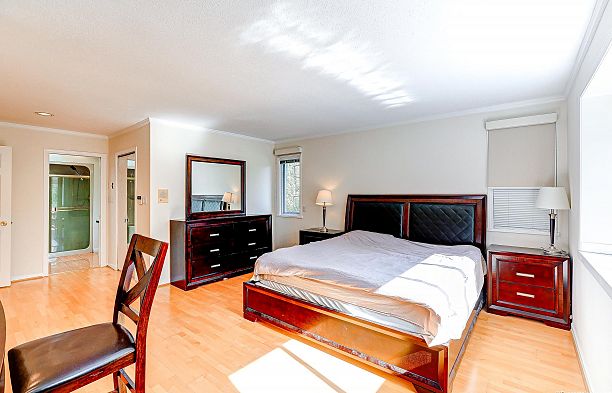 2403 W 20th Avenue Arbutus