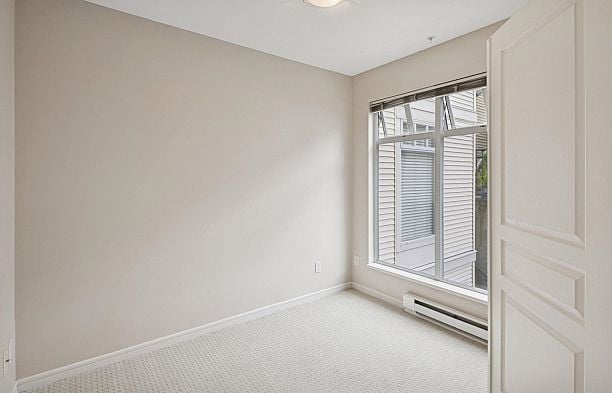 311 3727 W 10th Avenue Point Grey