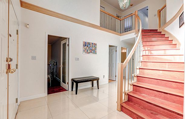 2403 W 20th Avenue Arbutus