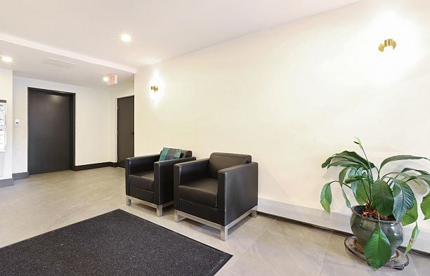 101 1933 W 5th Avenue Kitsilano
