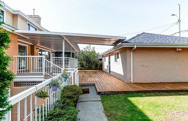 2403 W 20th Avenue Arbutus