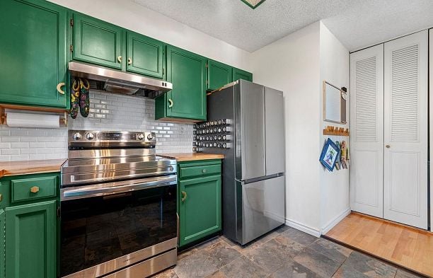 403 2445 W 3rd Avenue Kitsilano