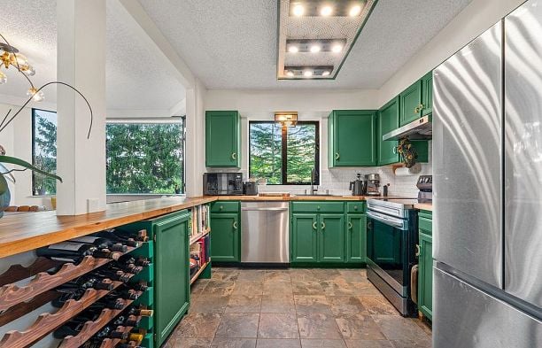 403 2445 W 3rd Avenue Kitsilano