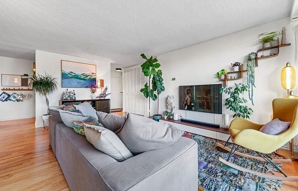 403 2445 W 3rd Avenue Kitsilano