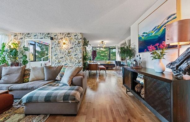 403 2445 W 3rd Avenue Kitsilano