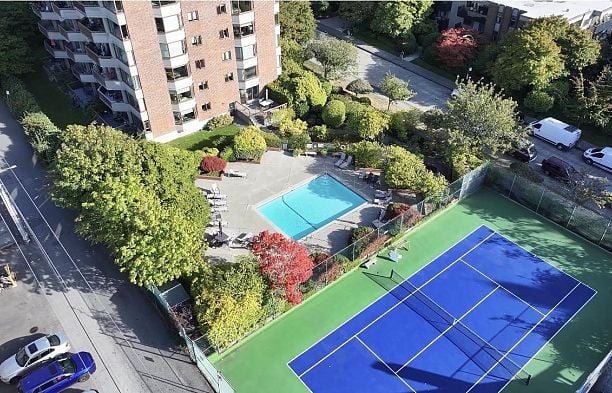 403 2445 W 3rd Avenue Kitsilano