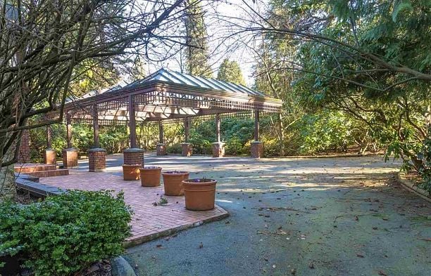 4777 W 2nd Avenue Point Grey