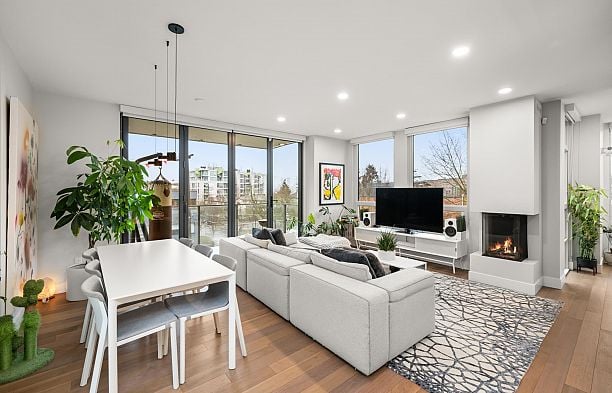 401 2687 Maple Street Kitsilano