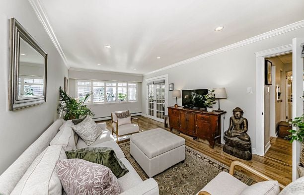 305 2430 Point Grey Road Kitsilano