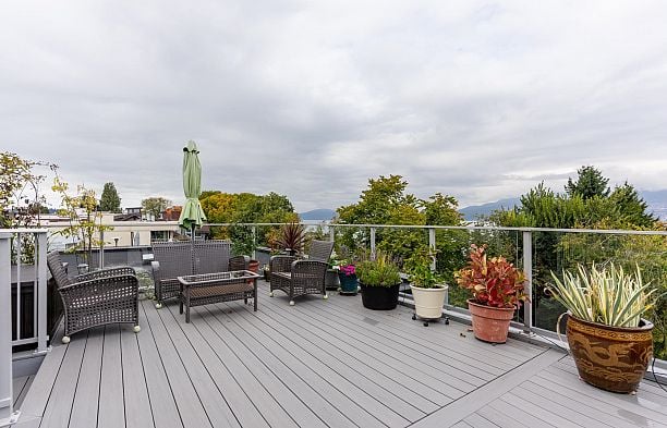 305 2430 Point Grey Road Kitsilano