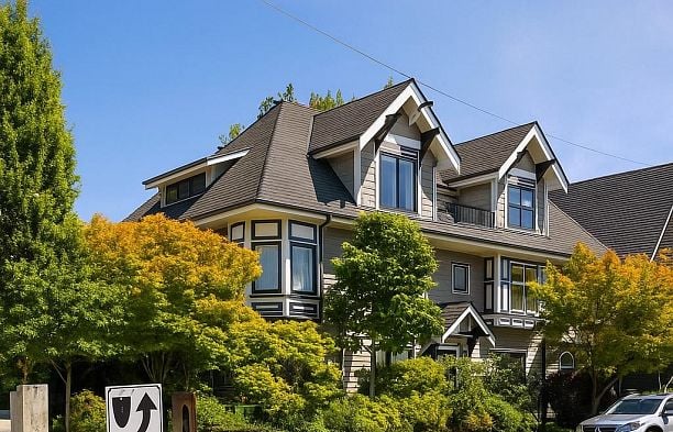 1902 Stephens Street Kitsilano