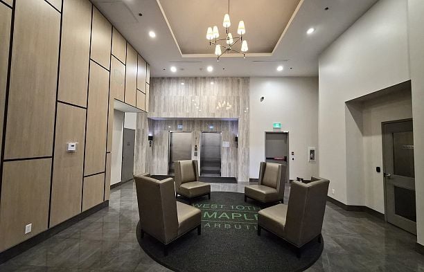 317 2033 W 10th Avenue Kitsilano