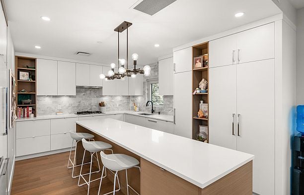 401 2687 Maple Street Kitsilano