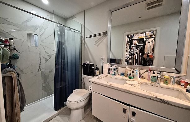 317 2033 W 10th Avenue Kitsilano