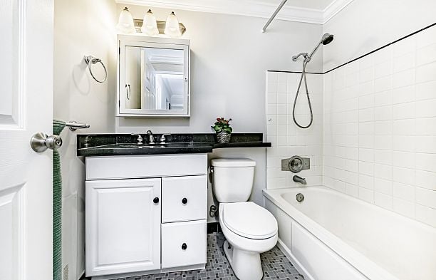 305 2430 Point Grey Road Kitsilano