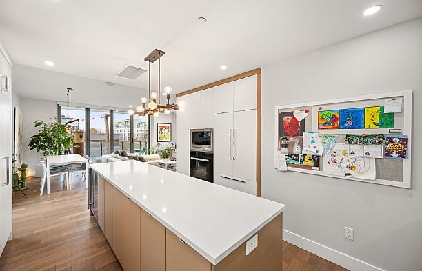 401 2687 Maple Street Kitsilano