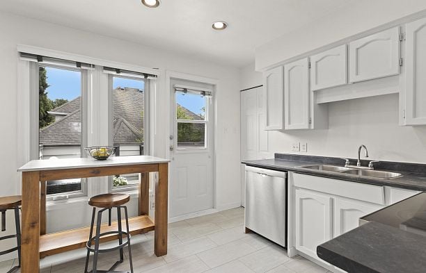 1902 Stephens Street Kitsilano