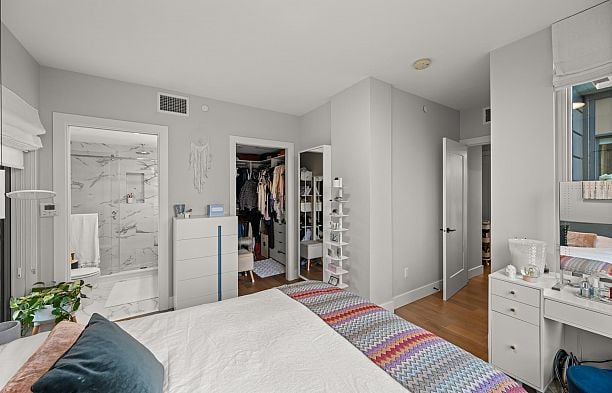 401 2687 Maple Street Kitsilano