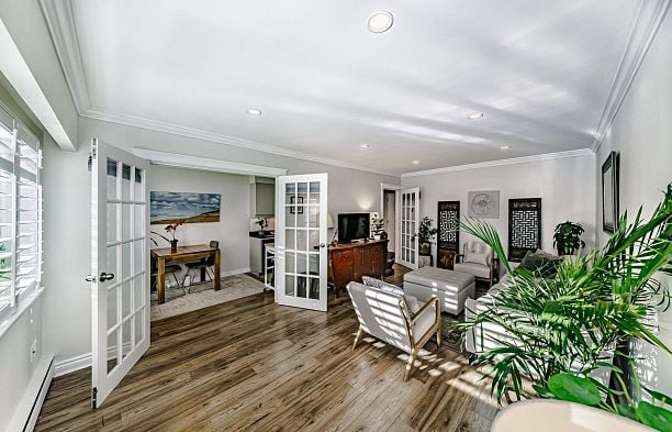 305 2430 Point Grey Road Kitsilano