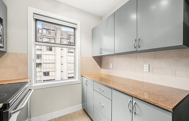 602 2965 Fir Street Fairview VW