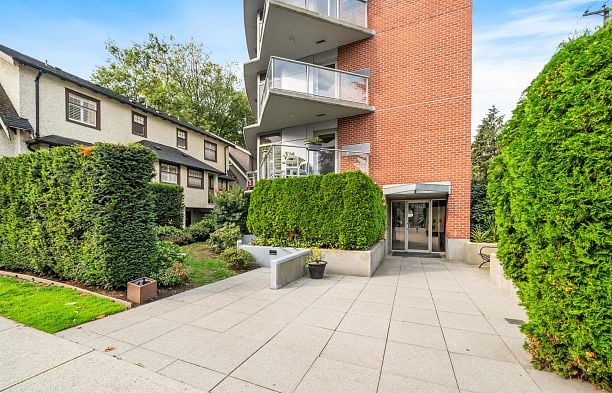 602 2965 Fir Street Fairview VW