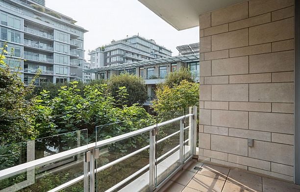 407 77 Walter Hardwick Avenue False Creek