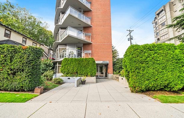 602 2965 Fir Street Fairview VW