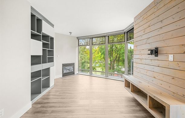 602 2965 Fir Street Fairview VW