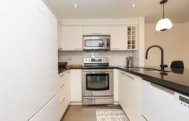 3062 Willow Street Fairview VW